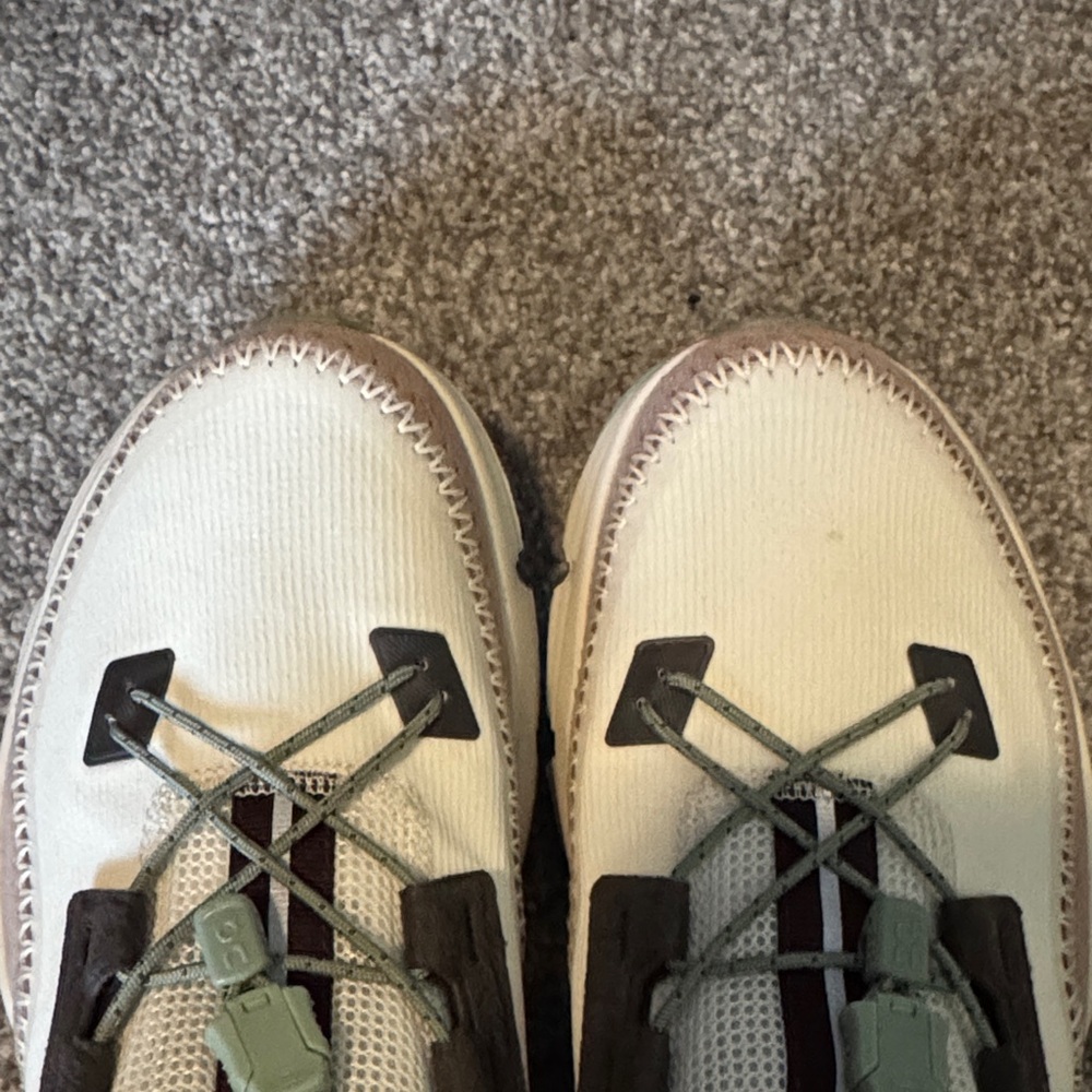 Stylish Cream and Brown Women's Sneakers - Picture 8 of 9